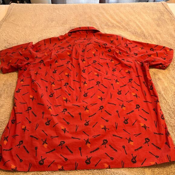 Duluth Clothing Co. Men’s BBQ Print Button-Down Shirt – XL, Red, Short-Sleeve - Picture 2 of 7